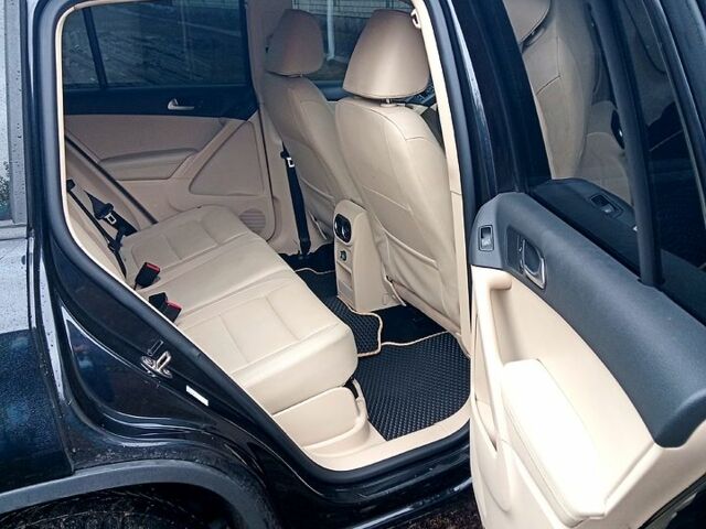 Чорний Фольксваген Тігуан, об'ємом двигуна 2 л та пробігом 145 тис. км за 11500 $, фото 8 на Automoto.ua