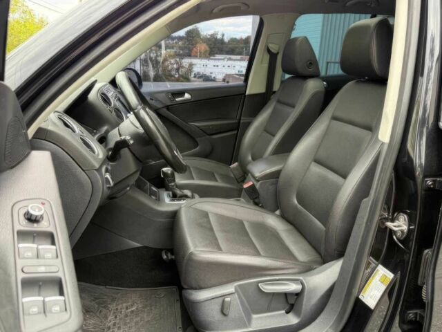 Черный Фольксваген Тигуан, объемом двигателя 2 л и пробегом 72 тыс. км за 5900 $, фото 8 на Automoto.ua