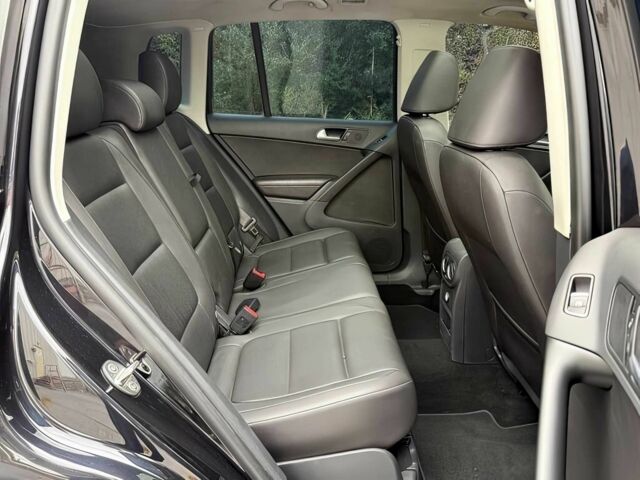 Черный Фольксваген Тигуан, объемом двигателя 2 л и пробегом 79 тыс. км за 8400 $, фото 13 на Automoto.ua