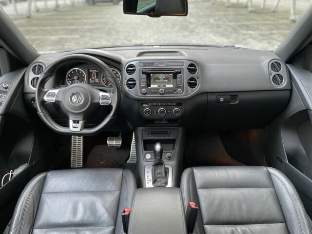 Чорний Фольксваген Тігуан, об'ємом двигуна 2 л та пробігом 166 тис. км за 13500 $, фото 22 на Automoto.ua