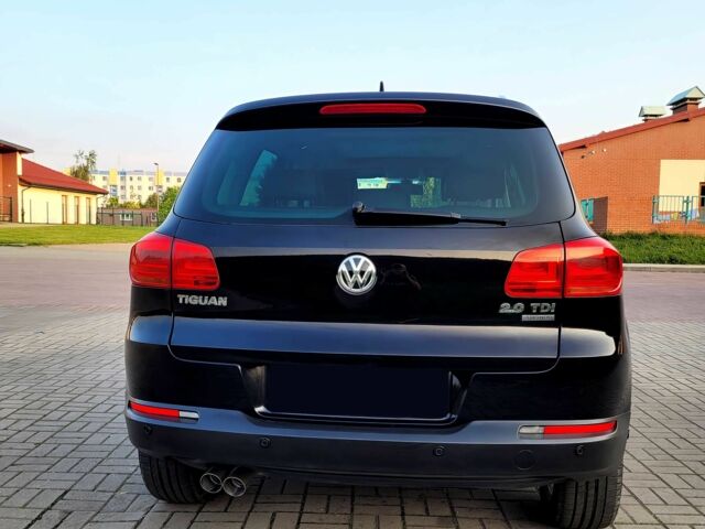 Черный Фольксваген Тигуан, объемом двигателя 2 л и пробегом 75 тыс. км за 7900 $, фото 4 на Automoto.ua