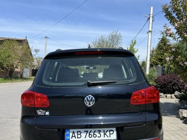Черный Фольксваген Тигуан, объемом двигателя 2 л и пробегом 258 тыс. км за 13300 $, фото 4 на Automoto.ua