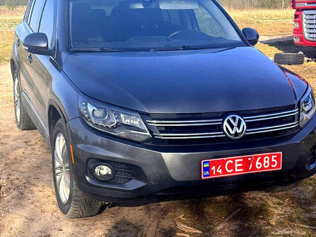 Чорний Фольксваген Тігуан, об'ємом двигуна 2 л та пробігом 287 тис. км за 12500 $, фото 1 на Automoto.ua