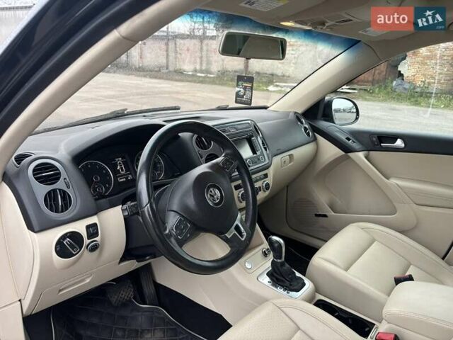 Черный Фольксваген Тигуан, объемом двигателя 2 л и пробегом 126 тыс. км за 14200 $, фото 12 на Automoto.ua