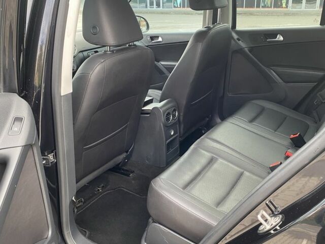 Черный Фольксваген Тигуан, объемом двигателя 2 л и пробегом 178 тыс. км за 12500 $, фото 10 на Automoto.ua