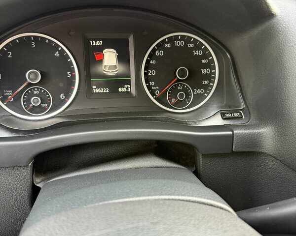 Черный Фольксваген Тигуан, объемом двигателя 2 л и пробегом 166 тыс. км за 16400 $, фото 2 на Automoto.ua