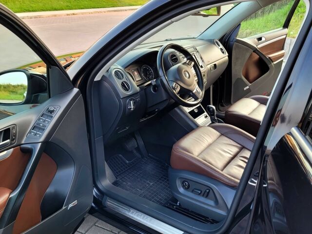 Черный Фольксваген Тигуан, объемом двигателя 2 л и пробегом 75 тыс. км за 7900 $, фото 6 на Automoto.ua