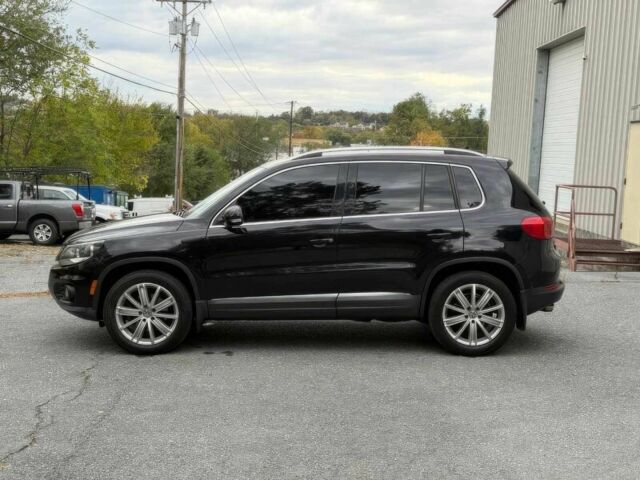 Черный Фольксваген Тигуан, объемом двигателя 2 л и пробегом 72 тыс. км за 5900 $, фото 4 на Automoto.ua