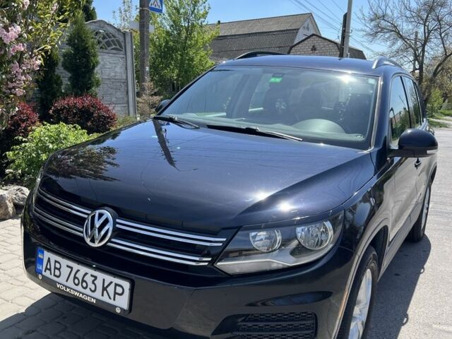 Черный Фольксваген Тигуан, объемом двигателя 2 л и пробегом 258 тыс. км за 13300 $, фото 1 на Automoto.ua