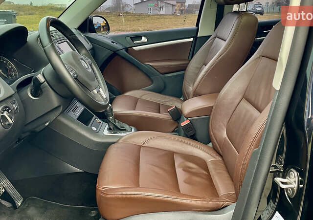 Чорний Фольксваген Тігуан, об'ємом двигуна 2 л та пробігом 223 тис. км за 16950 $, фото 38 на Automoto.ua