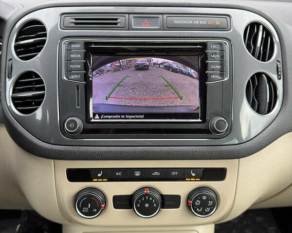 Чорний Фольксваген Тігуан, об'ємом двигуна 1.98 л та пробігом 146 тис. км за 12800 $, фото 17 на Automoto.ua