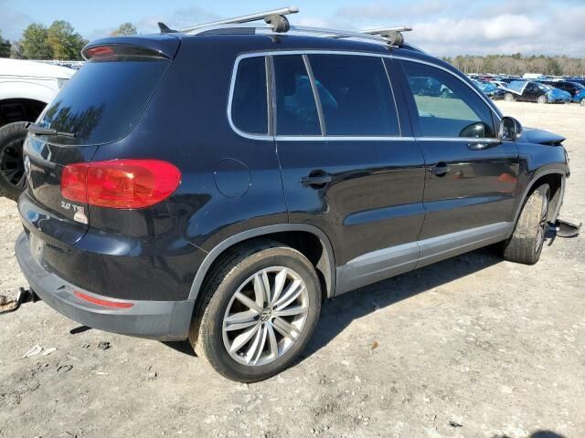 Черный Фольксваген Тигуан, объемом двигателя 2 л и пробегом 206 тыс. км за 7700 $, фото 5 на Automoto.ua