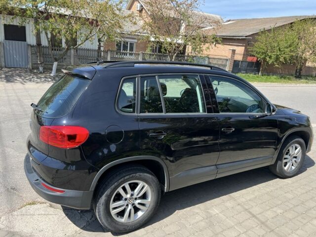 Черный Фольксваген Тигуан, объемом двигателя 2 л и пробегом 258 тыс. км за 13300 $, фото 6 на Automoto.ua