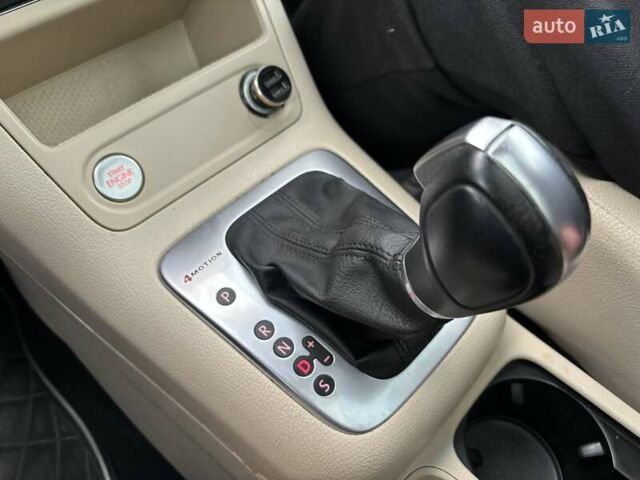 Черный Фольксваген Тигуан, объемом двигателя 2 л и пробегом 126 тыс. км за 14200 $, фото 15 на Automoto.ua