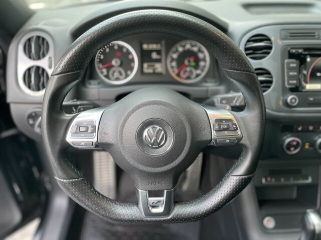 Чорний Фольксваген Тігуан, об'ємом двигуна 2 л та пробігом 166 тис. км за 13500 $, фото 9 на Automoto.ua