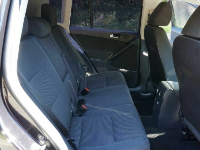 Черный Фольксваген Тигуан, объемом двигателя 2 л и пробегом 78 тыс. км за 7700 $, фото 10 на Automoto.ua