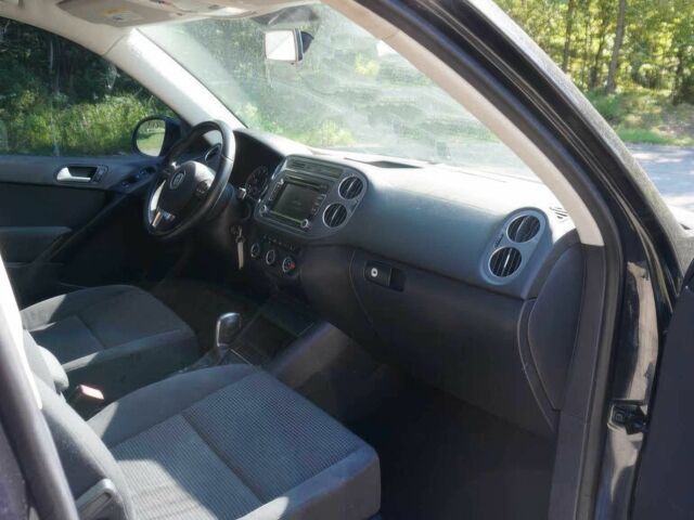 Черный Фольксваген Тигуан, объемом двигателя 2 л и пробегом 78 тыс. км за 7700 $, фото 8 на Automoto.ua