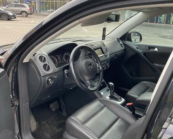 Черный Фольксваген Тигуан, объемом двигателя 1.98 л и пробегом 178 тыс. км за 12500 $, фото 9 на Automoto.ua