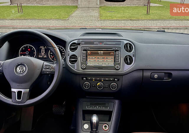 Чорний Фольксваген Тігуан, об'ємом двигуна 2 л та пробігом 223 тис. км за 16950 $, фото 47 на Automoto.ua