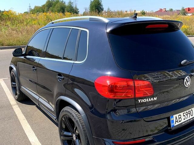 Черный Фольксваген Тигуан, объемом двигателя 2 л и пробегом 230 тыс. км за 12000 $, фото 3 на Automoto.ua