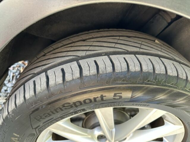 Чорний Фольксваген Тігуан, об'ємом двигуна 2 л та пробігом 97 тис. км за 20500 $, фото 7 на Automoto.ua