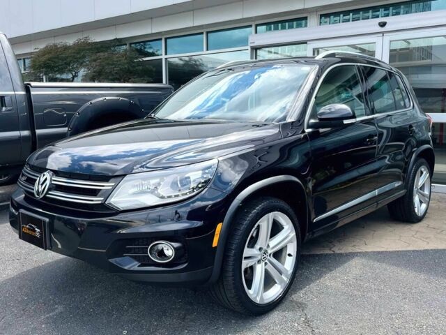 Черный Фольксваген Тигуан, объемом двигателя 2 л и пробегом 79 тыс. км за 2300 $, фото 2 на Automoto.ua