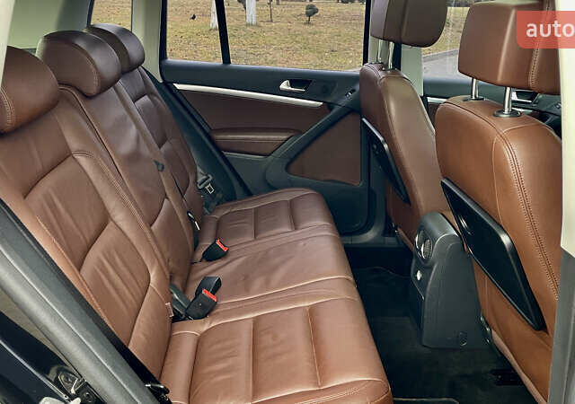 Чорний Фольксваген Тігуан, об'ємом двигуна 2 л та пробігом 223 тис. км за 16950 $, фото 42 на Automoto.ua