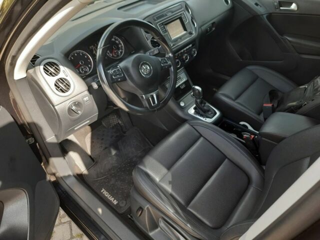 Черный Фольксваген Тигуан, объемом двигателя 2 л и пробегом 176 тыс. км за 13700 $, фото 7 на Automoto.ua