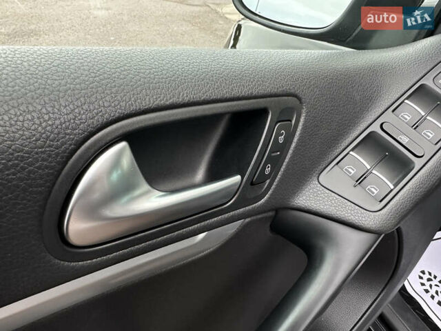 Чорний Фольксваген Тігуан, об'ємом двигуна 1.98 л та пробігом 160 тис. км за 13950 $, фото 61 на Automoto.ua