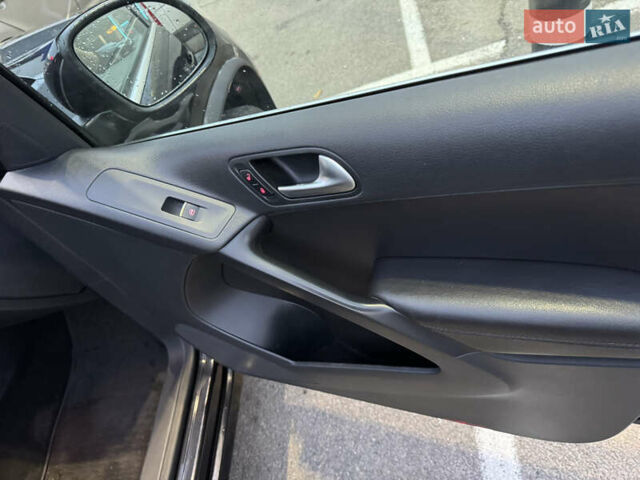 Черный Фольксваген Тигуан, объемом двигателя 1.98 л и пробегом 155 тыс. км за 14999 $, фото 13 на Automoto.ua