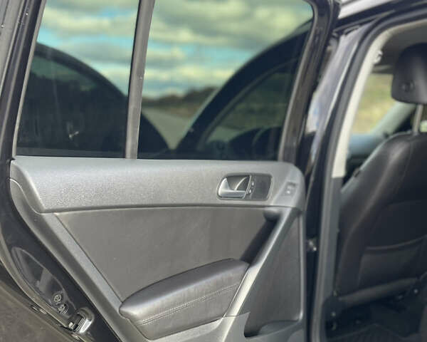 Черный Фольксваген Тигуан, объемом двигателя 1.98 л и пробегом 221 тыс. км за 11990 $, фото 16 на Automoto.ua