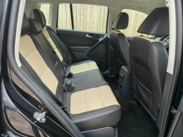 Черный Фольксваген Тигуан, объемом двигателя 2 л и пробегом 79 тыс. км за 7000 $, фото 10 на Automoto.ua