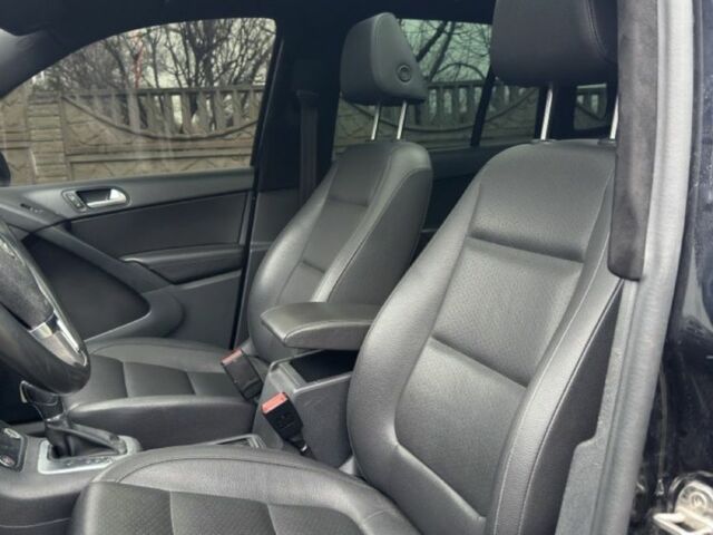 Черный Фольксваген Тигуан, объемом двигателя 2 л и пробегом 148 тыс. км за 13500 $, фото 12 на Automoto.ua