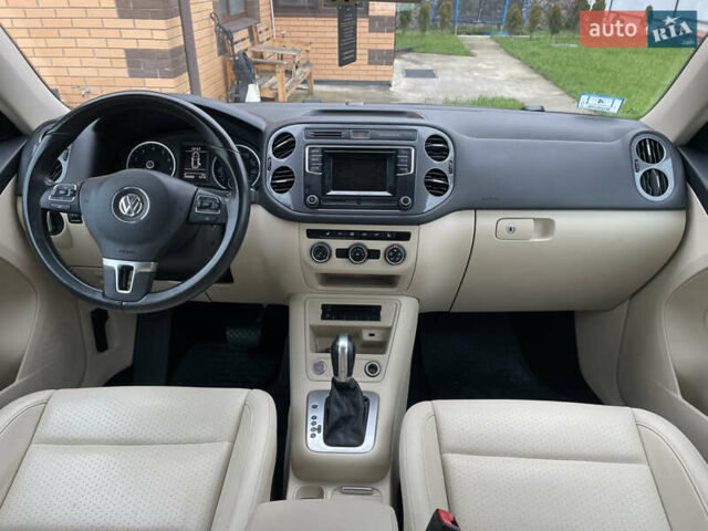 Черный Фольксваген Тигуан, объемом двигателя 2 л и пробегом 166 тыс. км за 13990 $, фото 20 на Automoto.ua