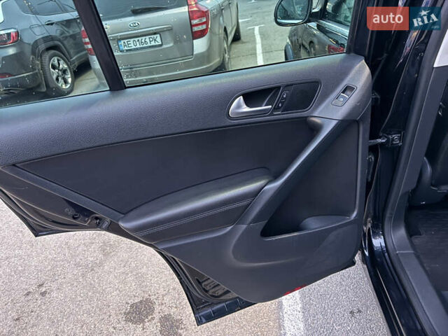 Черный Фольксваген Тигуан, объемом двигателя 1.98 л и пробегом 155 тыс. км за 14999 $, фото 9 на Automoto.ua