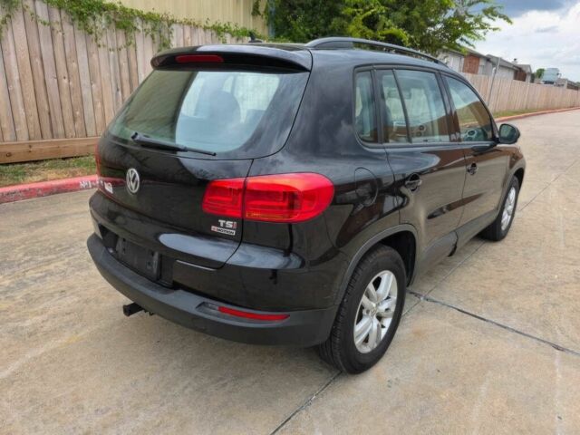 Черный Фольксваген Тигуан, объемом двигателя 2 л и пробегом 79 тыс. км за 7000 $, фото 9 на Automoto.ua