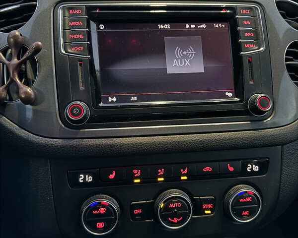 Черный Фольксваген Тигуан, объемом двигателя 1.98 л и пробегом 155 тыс. км за 14999 $, фото 18 на Automoto.ua