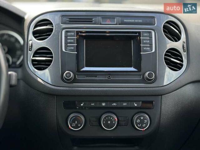 Черный Фольксваген Тигуан, объемом двигателя 1.98 л и пробегом 152 тыс. км за 13800 $, фото 22 на Automoto.ua