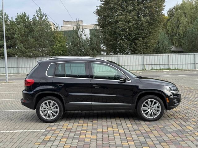 Чорний Фольксваген Тігуан, об'ємом двигуна 2 л та пробігом 157 тис. км за 13499 $, фото 11 на Automoto.ua