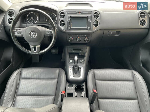 Чорний Фольксваген Тігуан, об'ємом двигуна 2 л та пробігом 180 тис. км за 14700 $, фото 7 на Automoto.ua