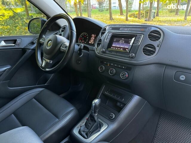 Черный Фольксваген Тигуан, объемом двигателя 2 л и пробегом 260 тыс. км за 12990 $, фото 36 на Automoto.ua