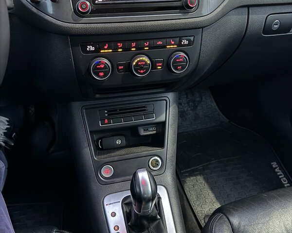 Черный Фольксваген Тигуан, объемом двигателя 1.98 л и пробегом 155 тыс. км за 14999 $, фото 19 на Automoto.ua