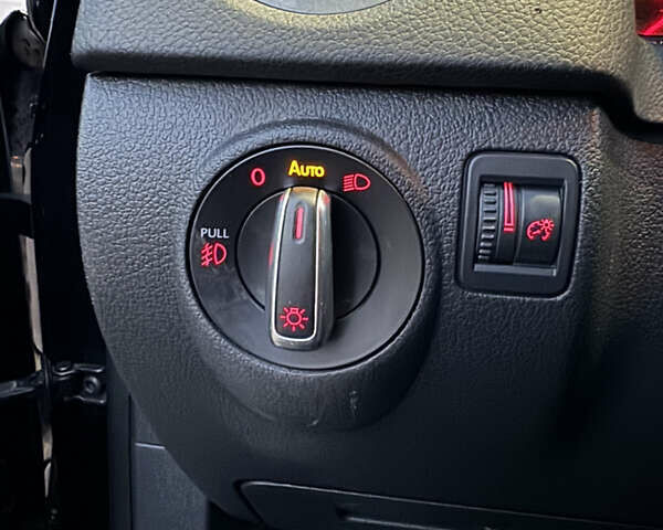 Черный Фольксваген Тигуан, объемом двигателя 1.98 л и пробегом 155 тыс. км за 14999 $, фото 22 на Automoto.ua