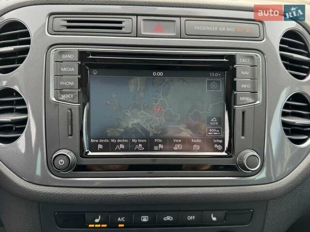 Черный Фольксваген Тигуан, объемом двигателя 1.98 л и пробегом 157 тыс. км за 13599 $, фото 77 на Automoto.ua