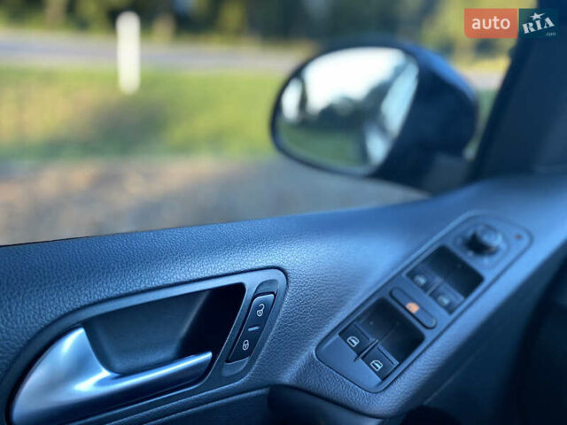 Чорний Фольксваген Тігуан, об'ємом двигуна 1.98 л та пробігом 124 тис. км за 13600 $, фото 30 на Automoto.ua