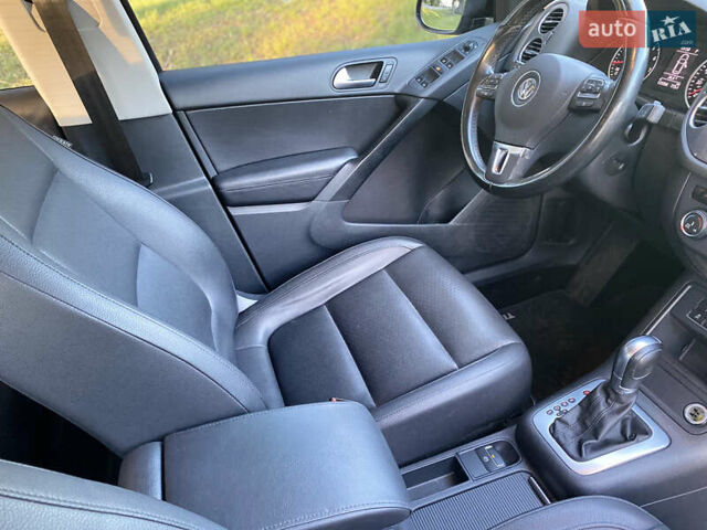 Чорний Фольксваген Тігуан, об'ємом двигуна 1.98 л та пробігом 124 тис. км за 13600 $, фото 27 на Automoto.ua