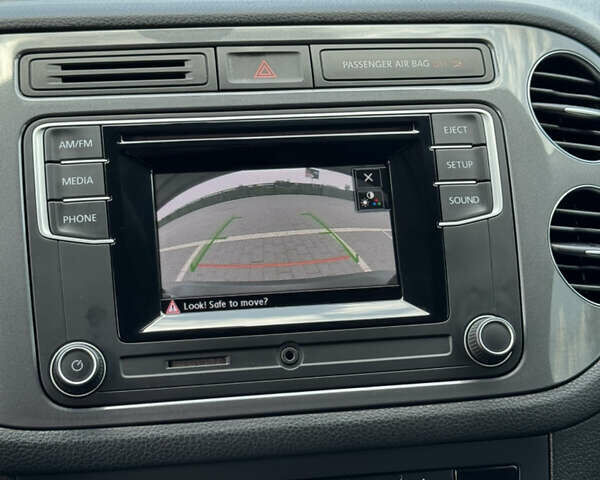 Черный Фольксваген Тигуан, объемом двигателя 1.98 л и пробегом 138 тыс. км за 16999 $, фото 19 на Automoto.ua