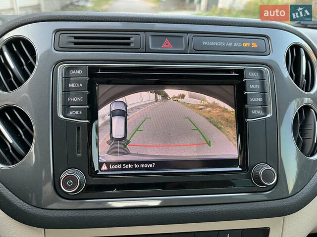 Черный Фольксваген Тигуан, объемом двигателя 1.98 л и пробегом 73 тыс. км за 16000 $, фото 14 на Automoto.ua