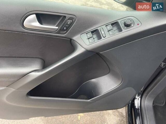 Черный Фольксваген Тигуан, объемом двигателя 1.98 л и пробегом 195 тыс. км за 12250 $, фото 15 на Automoto.ua