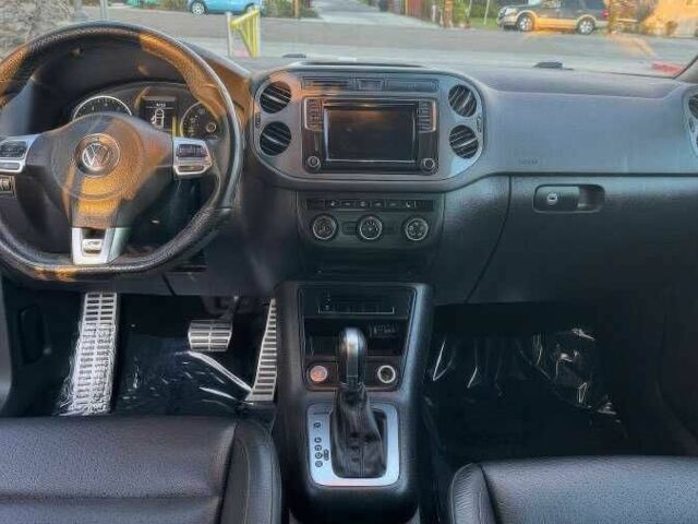 Черный Фольксваген Тигуан, объемом двигателя 2 л и пробегом 112 тыс. км за 7800 $, фото 10 на Automoto.ua